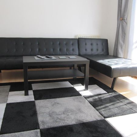 Cozy Off Road 2 Bedroom Cottage Apartment With Free Wi-Fi And Private Parking Глазго Экстерьер фото