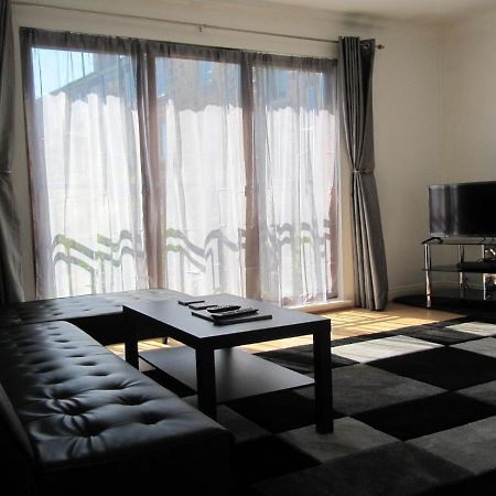 Cozy Off Road 2 Bedroom Cottage Apartment With Free Wi-Fi And Private Parking Глазго Экстерьер фото