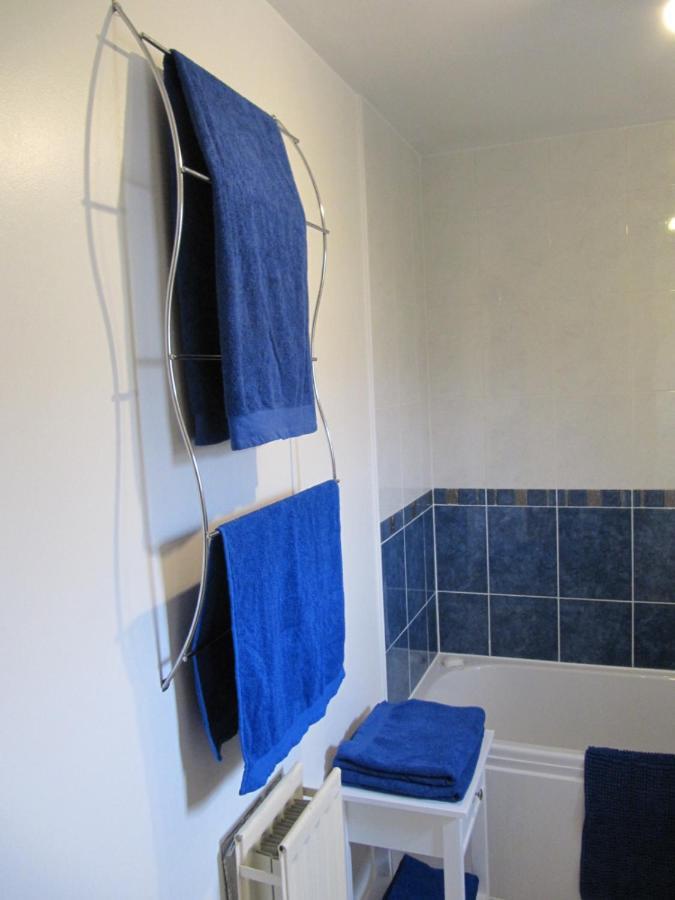 Cozy Off Road 2 Bedroom Cottage Apartment With Free Wi-Fi And Private Parking Глазго Экстерьер фото
