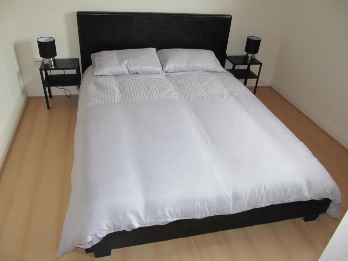 Cozy Off Road 2 Bedroom Cottage Apartment With Free Wi-Fi And Private Parking Глазго Экстерьер фото