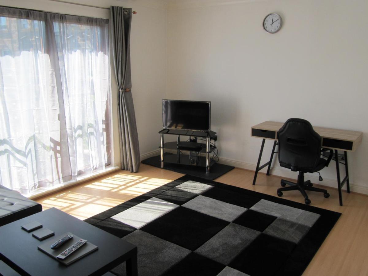 Cozy Off Road 2 Bedroom Cottage Apartment With Free Wi-Fi And Private Parking Глазго Экстерьер фото