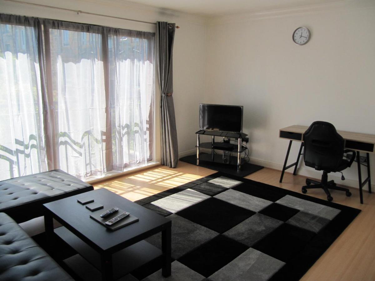 Cozy Off Road 2 Bedroom Cottage Apartment With Free Wi-Fi And Private Parking Глазго Экстерьер фото